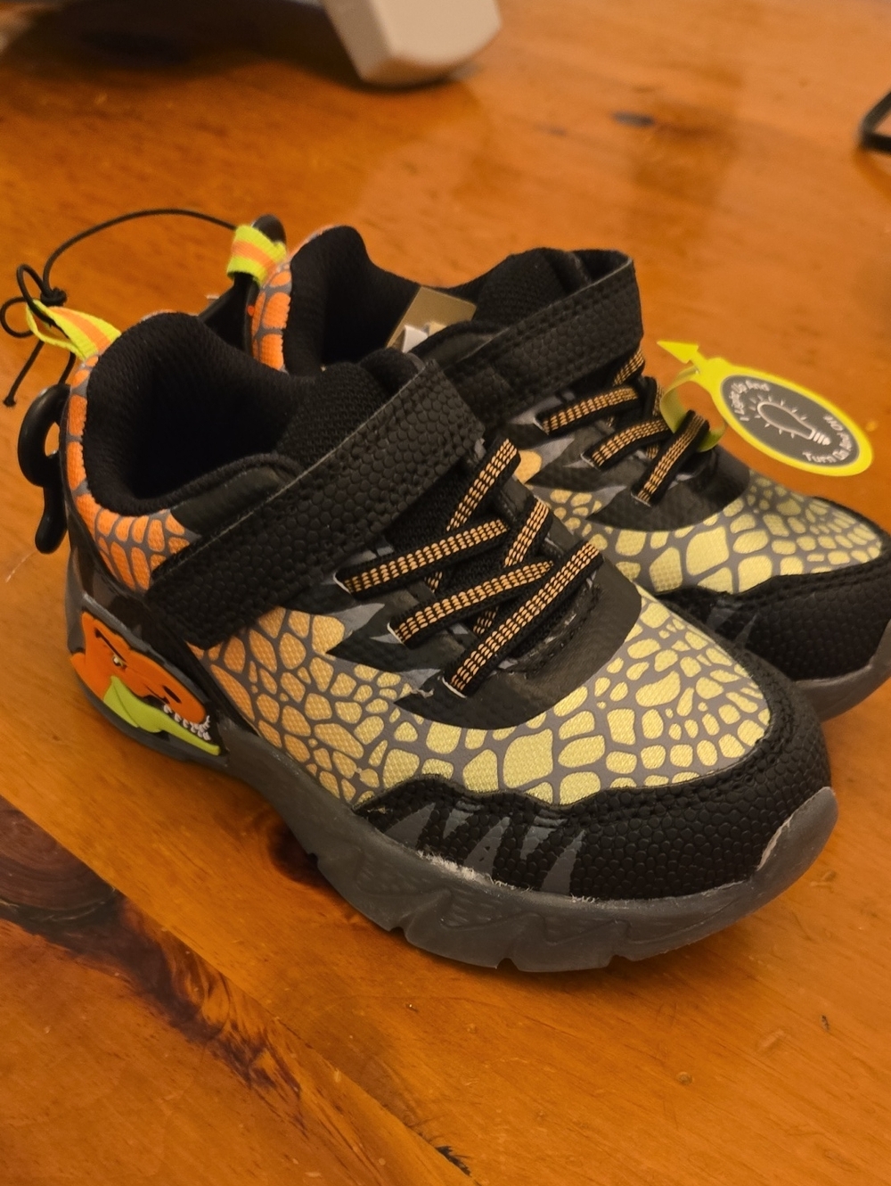 New Boys Dinosaur Light Up Sneakers